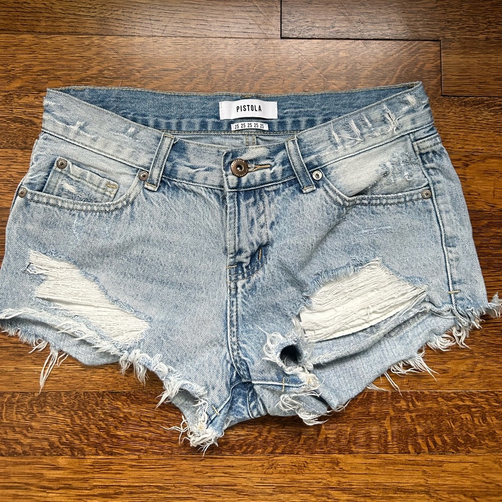 Pistola Jean Shorts!